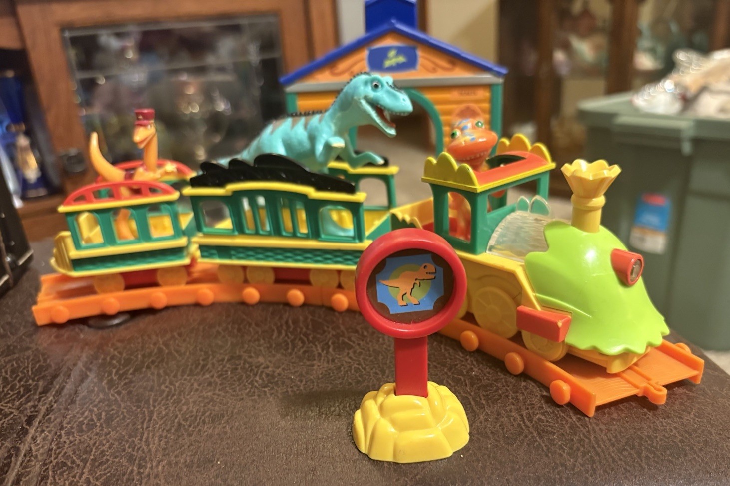 2010 Dinosaur Train Track Adventure Motorized Toy Learning Curve PBS Train Set