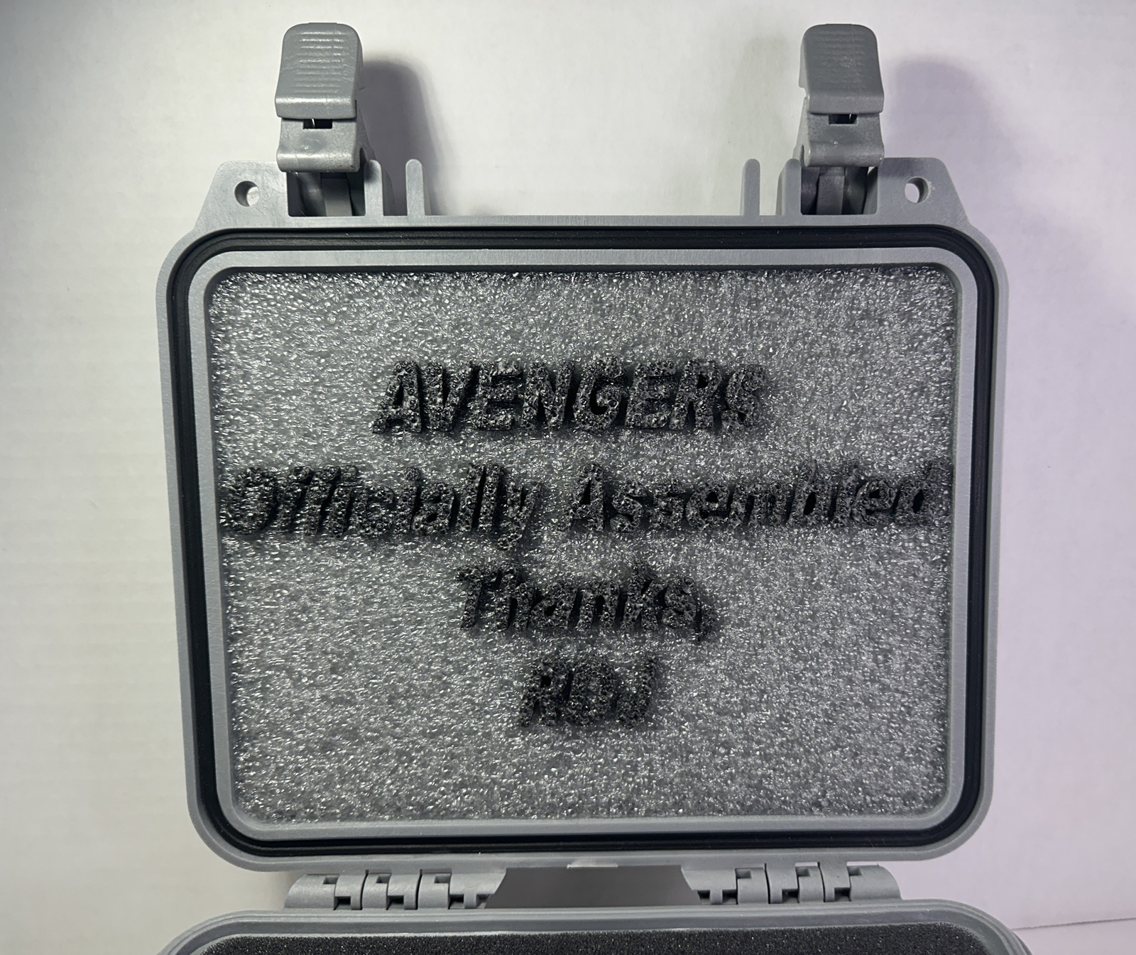 MARVEL Rare! “FIRST DAY” on set ULTIMATE AVENGERS Robert Downey Jr. CREW ONLY