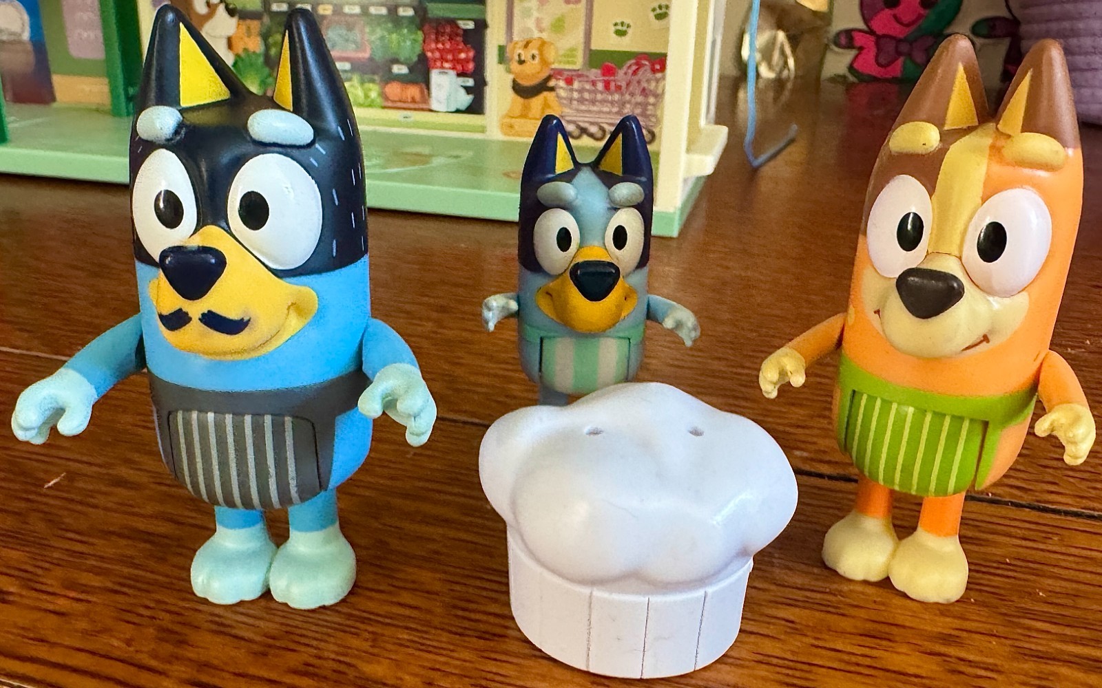 Individual Bluey Figures & Playset Items *Moose Enterprises* *You Pick*