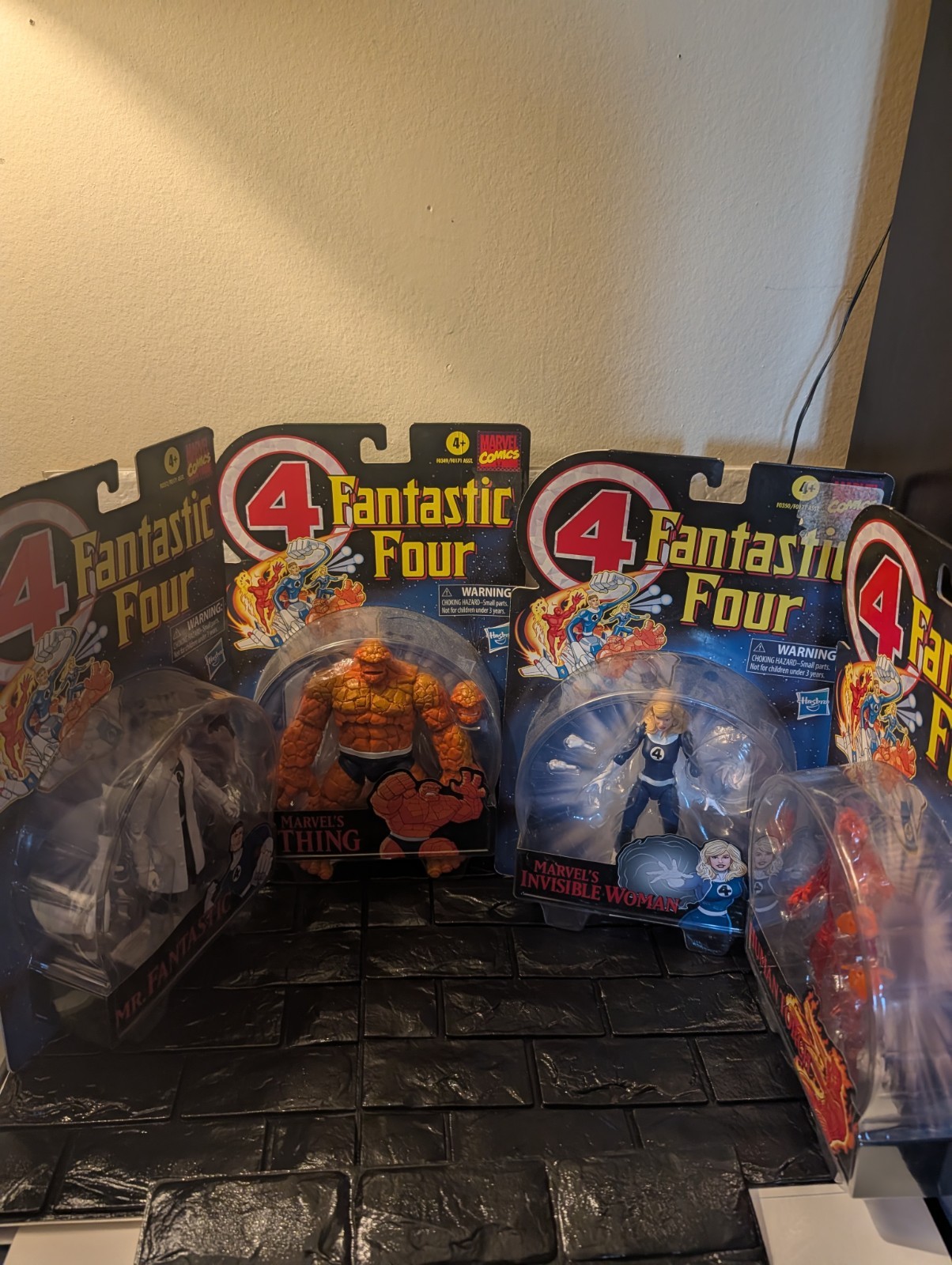 Marvel Legends Fantastic Four Retro LOT Of 4 Reed Torch Invisible Woman Thing