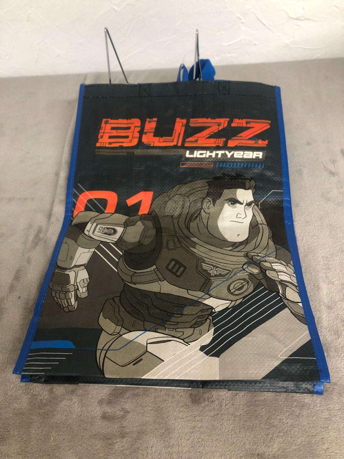 Buzz Lightyear Reusable Tyvek 13&Prime; x 18&Prime; Shopping Bag with Tags – Never USED –