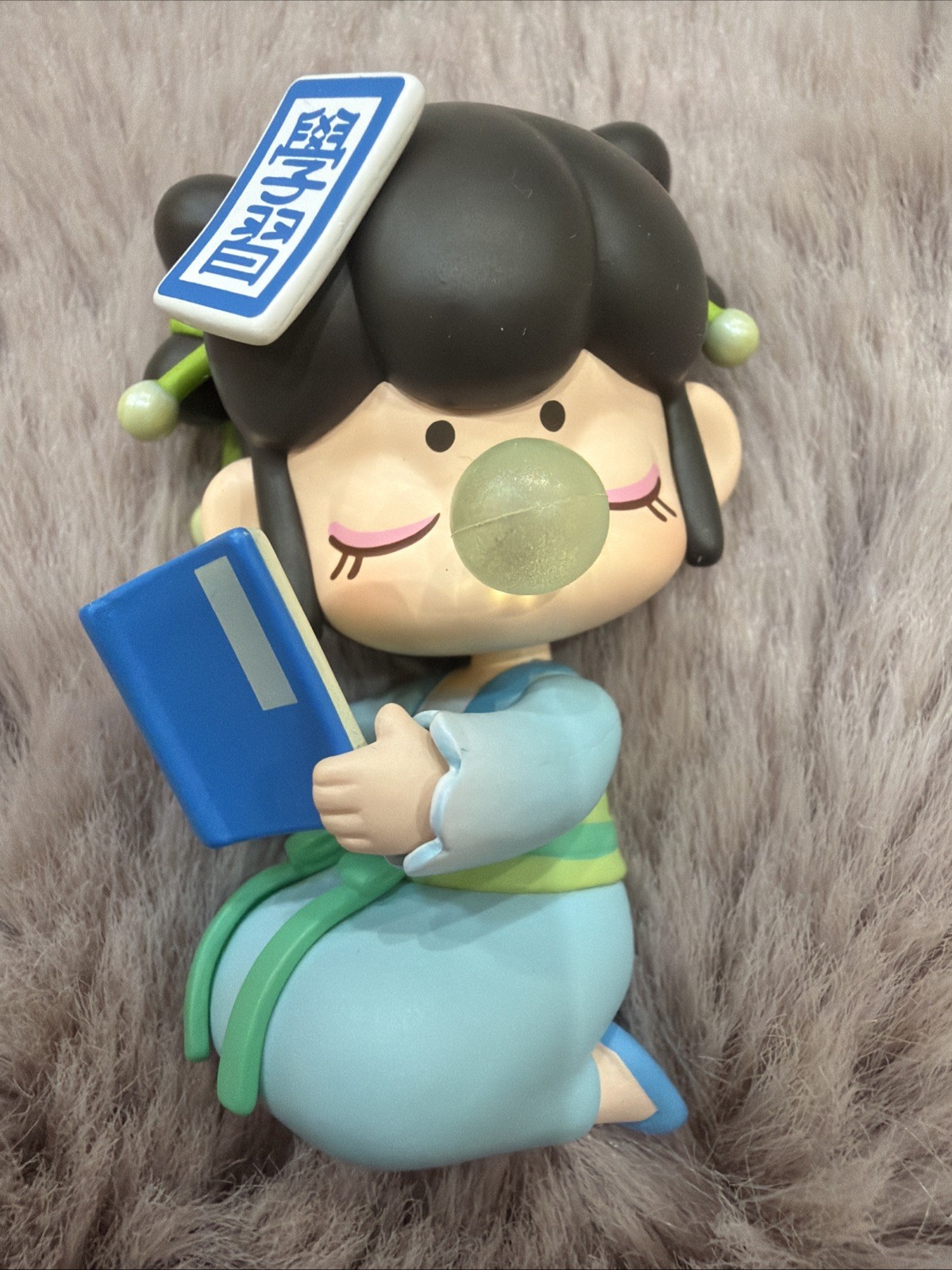 Nanci Rolife Figure – Reading A Book