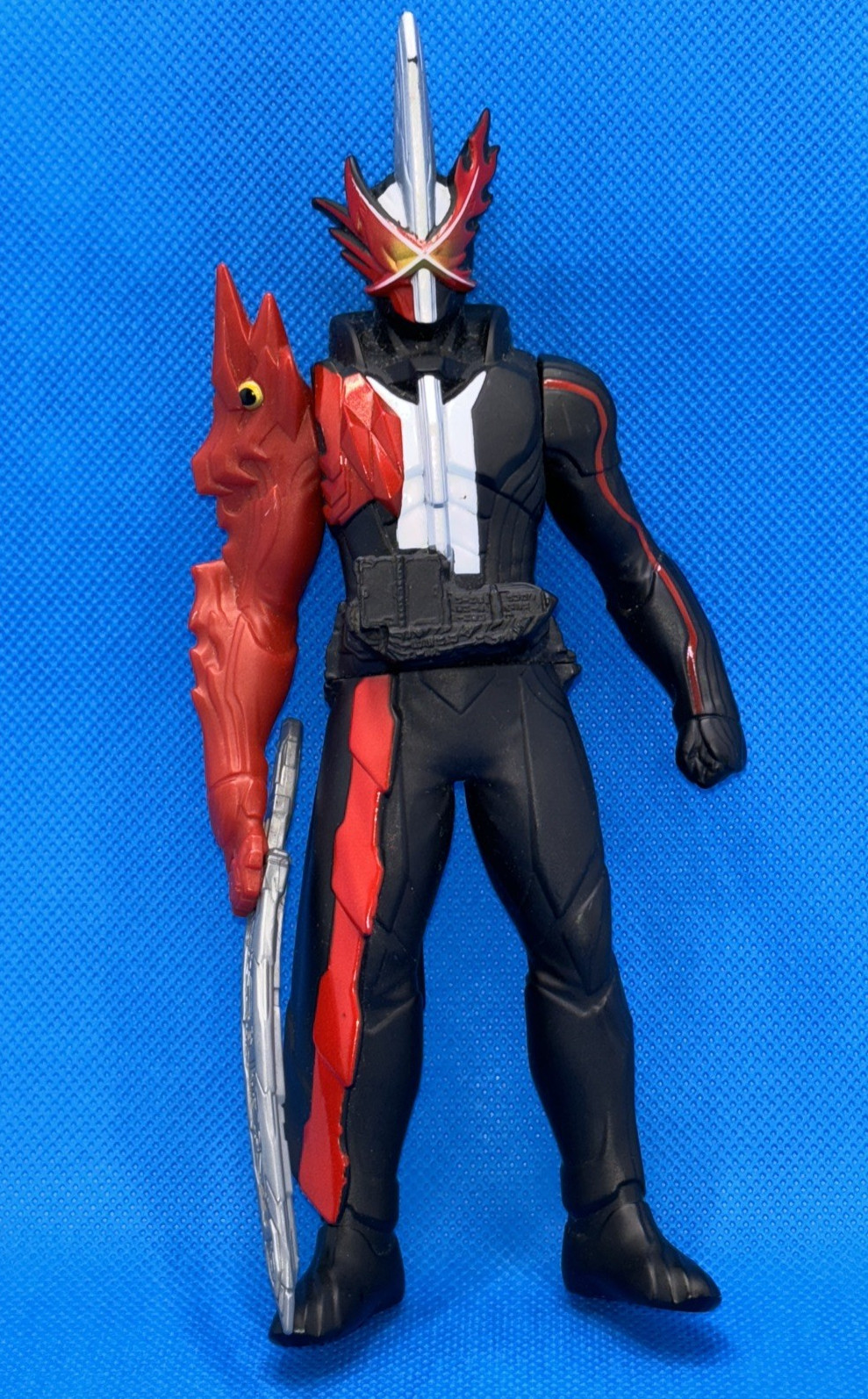 2020 Japan Bandai Kamen Rider Saber Brave Dragon 7 inch Action figure
