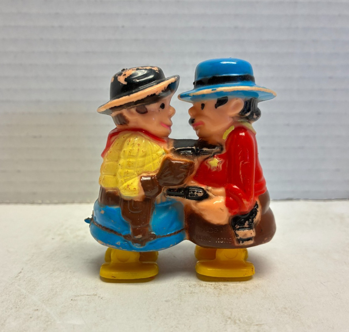 F4 VTG Marx Hard Plastic Dancing Couple & Gunslingers Ramp Walkers 1950&rsquo;s