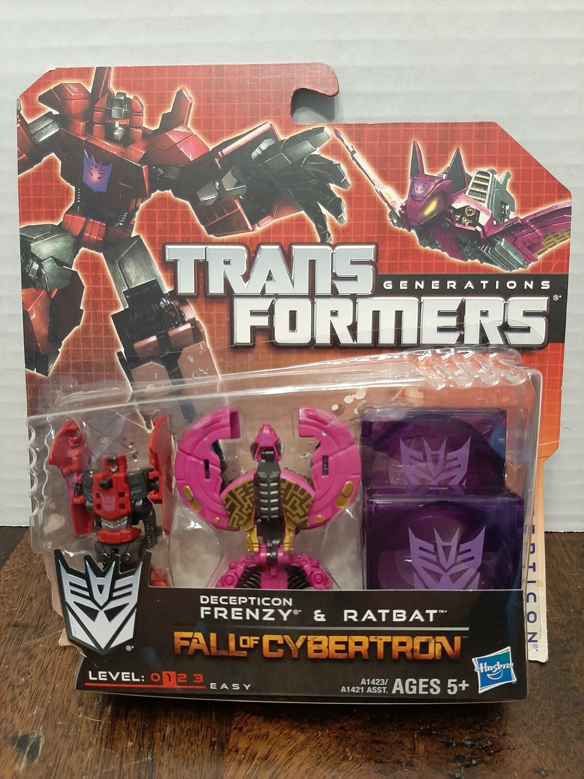 TRANSFORMERS Hasbro 2014 Generations Fall of Cybertron Ratbat & Frenzy disc MOSC