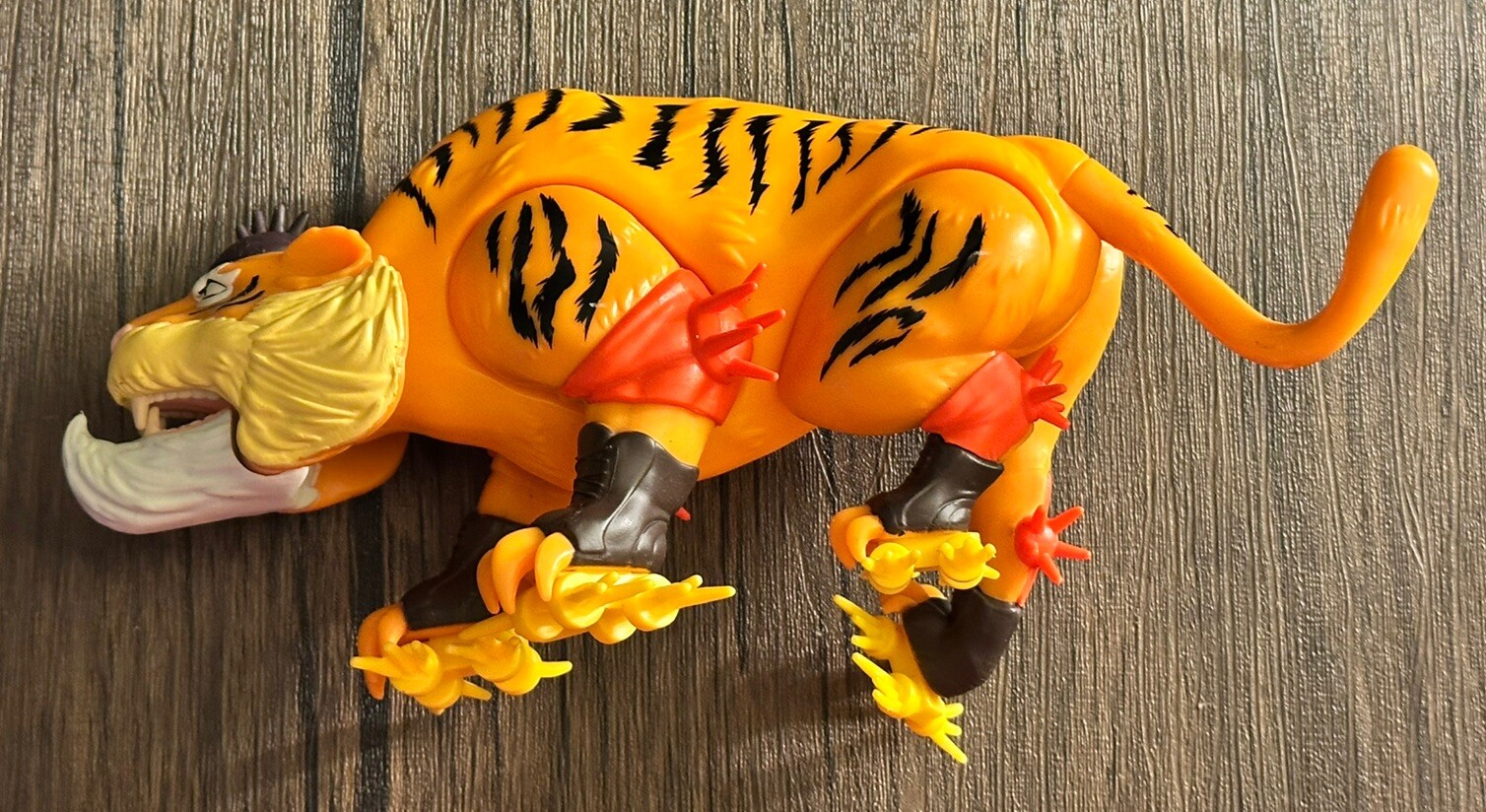 Mattel 2020 Minions The Rise of Gru Final Battle Tiger Svengeance Figure Villain