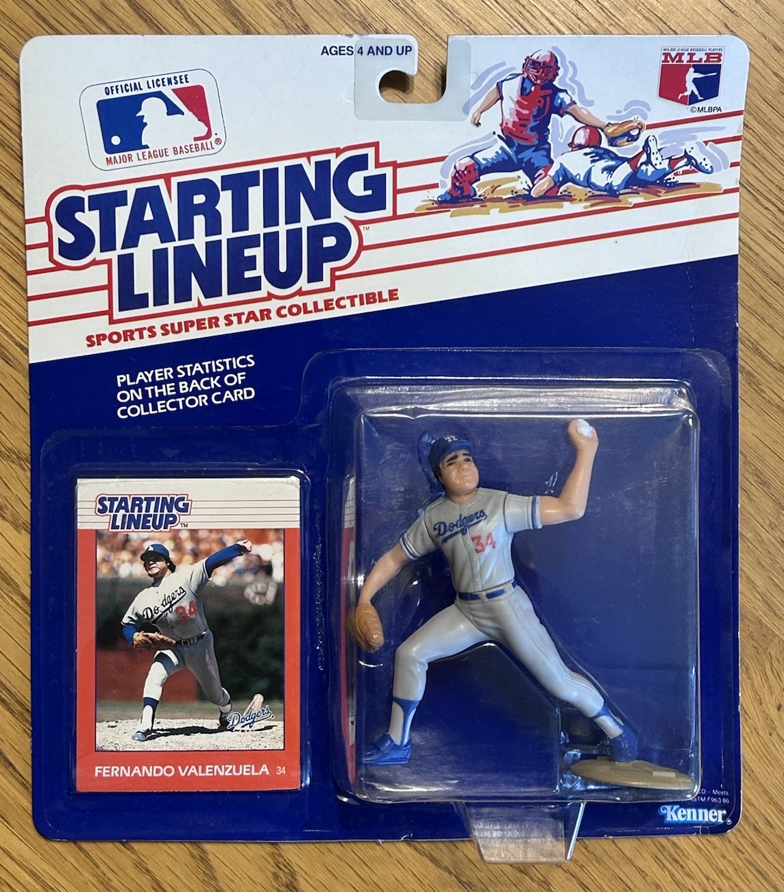 1988 Starting Lineup Fernando Valenzuela Los Angeles Dodgers SLU Figure Card MLB