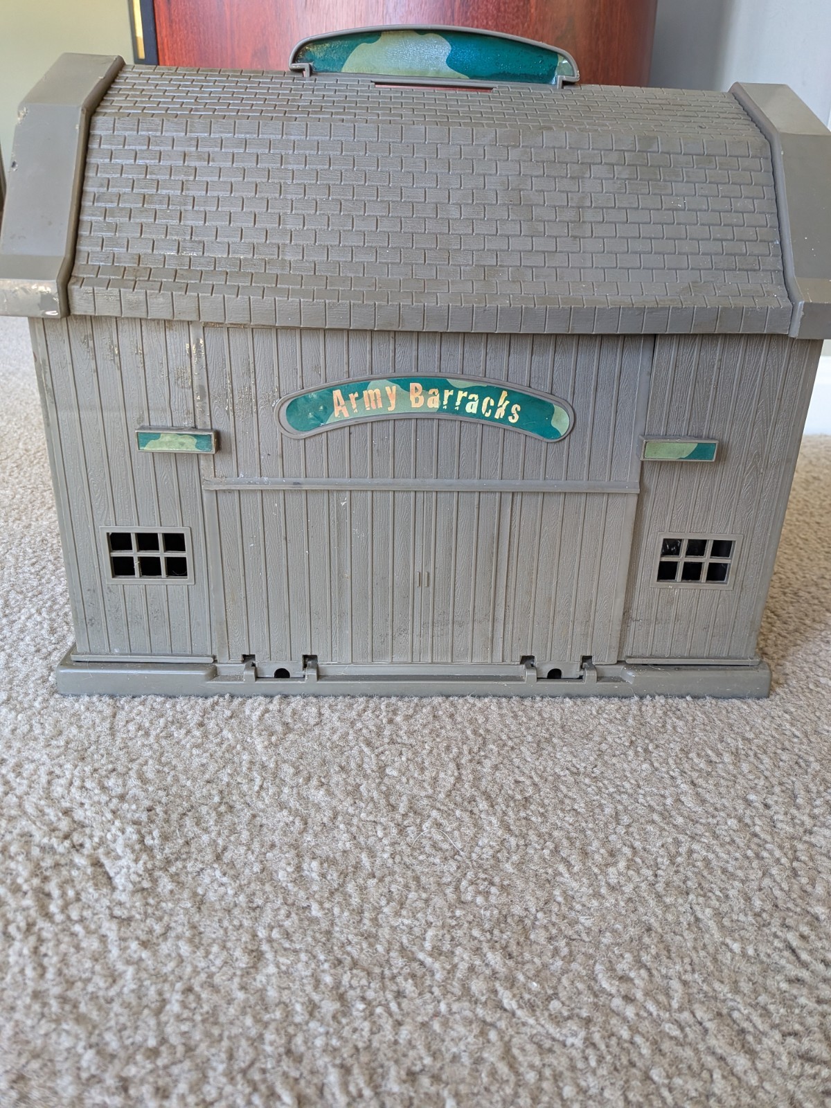 ARMY BARRACKS COMMAND BATTLE FORCE 45 Soldiers Tank Helicopter Missels JA-RU