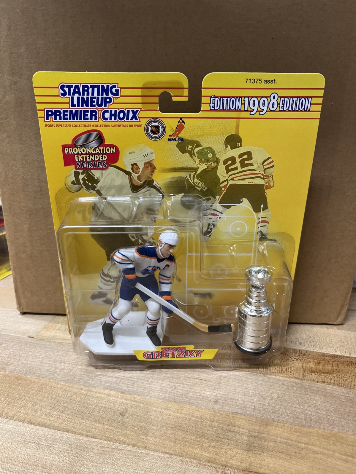 Wayne Gretzky 1998 Kenner Starting Lineup French with Stanley Cup W/Case Box 309