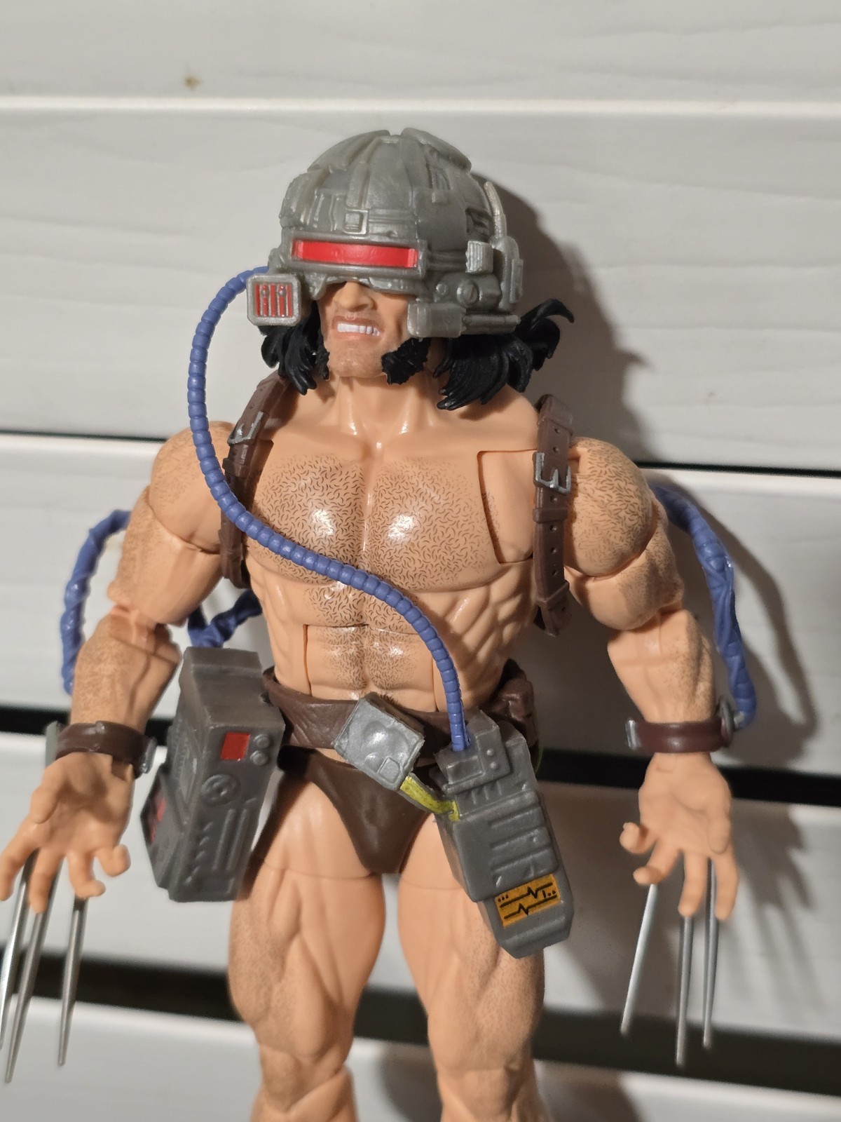Marvel Legends Wolverine Weapon X Retro Card Exclusive 6” X-men Figure Excellent