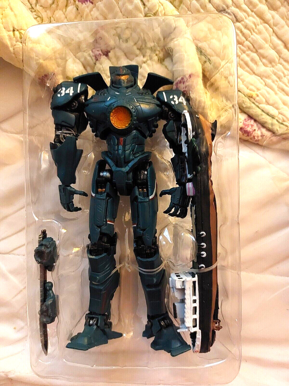 Pacific Rim Jaeger Gipsy Danger 7&Prime; Action Figure w/Ship Hong Kong Brawl Edition