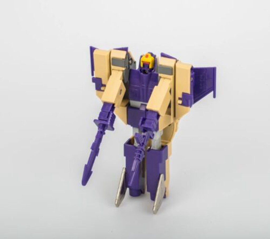 Transform G1 Blitzwing brand new action figure MISB Gift