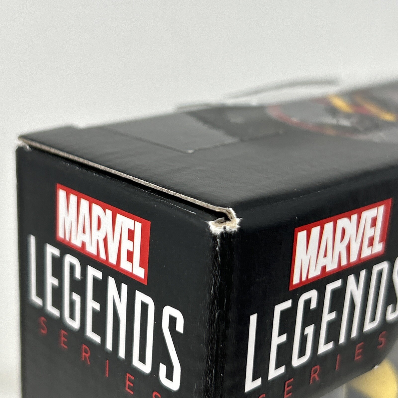 Marvel Legends Deadpool & Wolverine Wolverine Action Figure