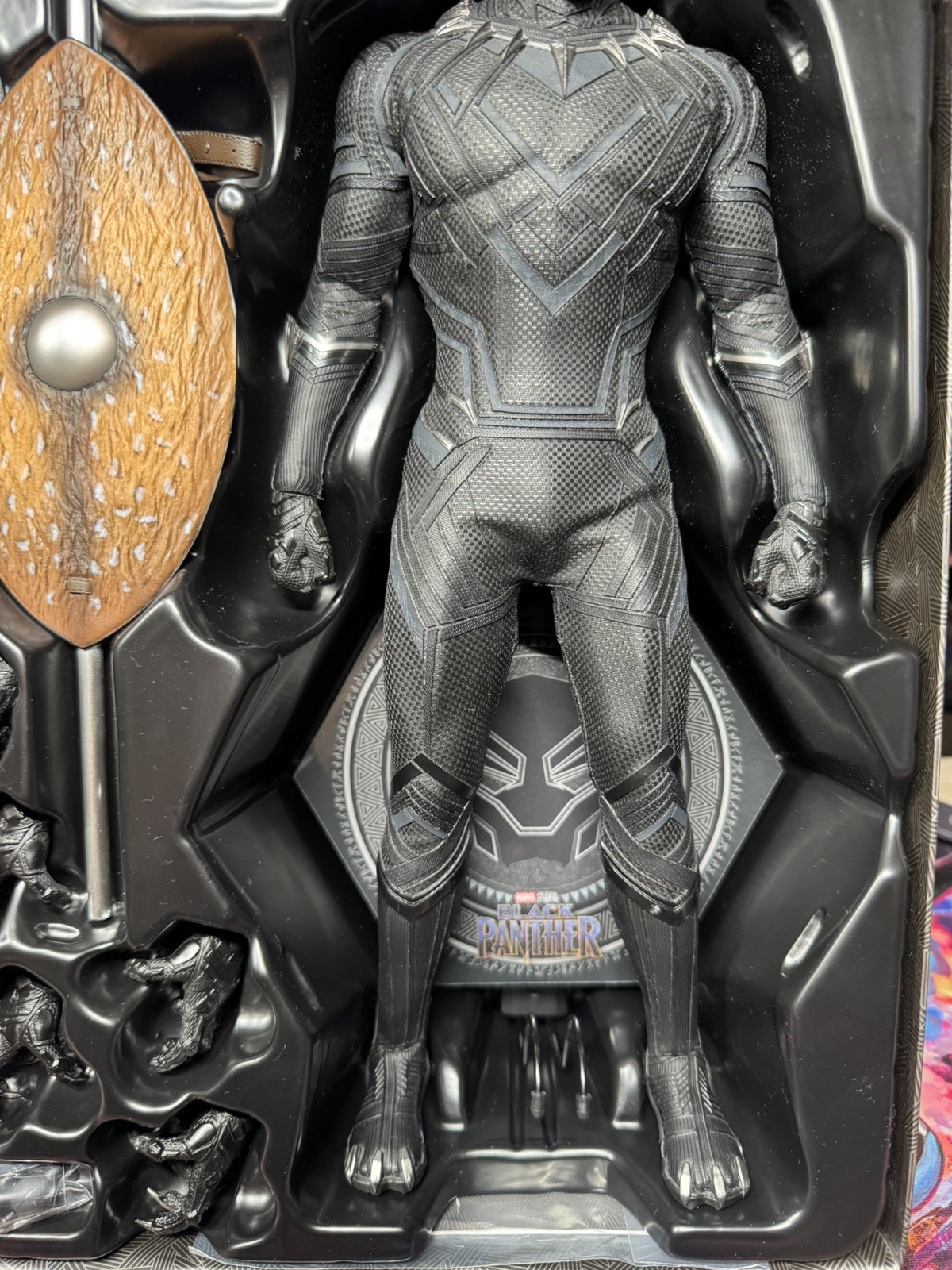 Hot Toys Black Panther (Original Suit) 1/6 Scale Action Figure – MMS671 avengers