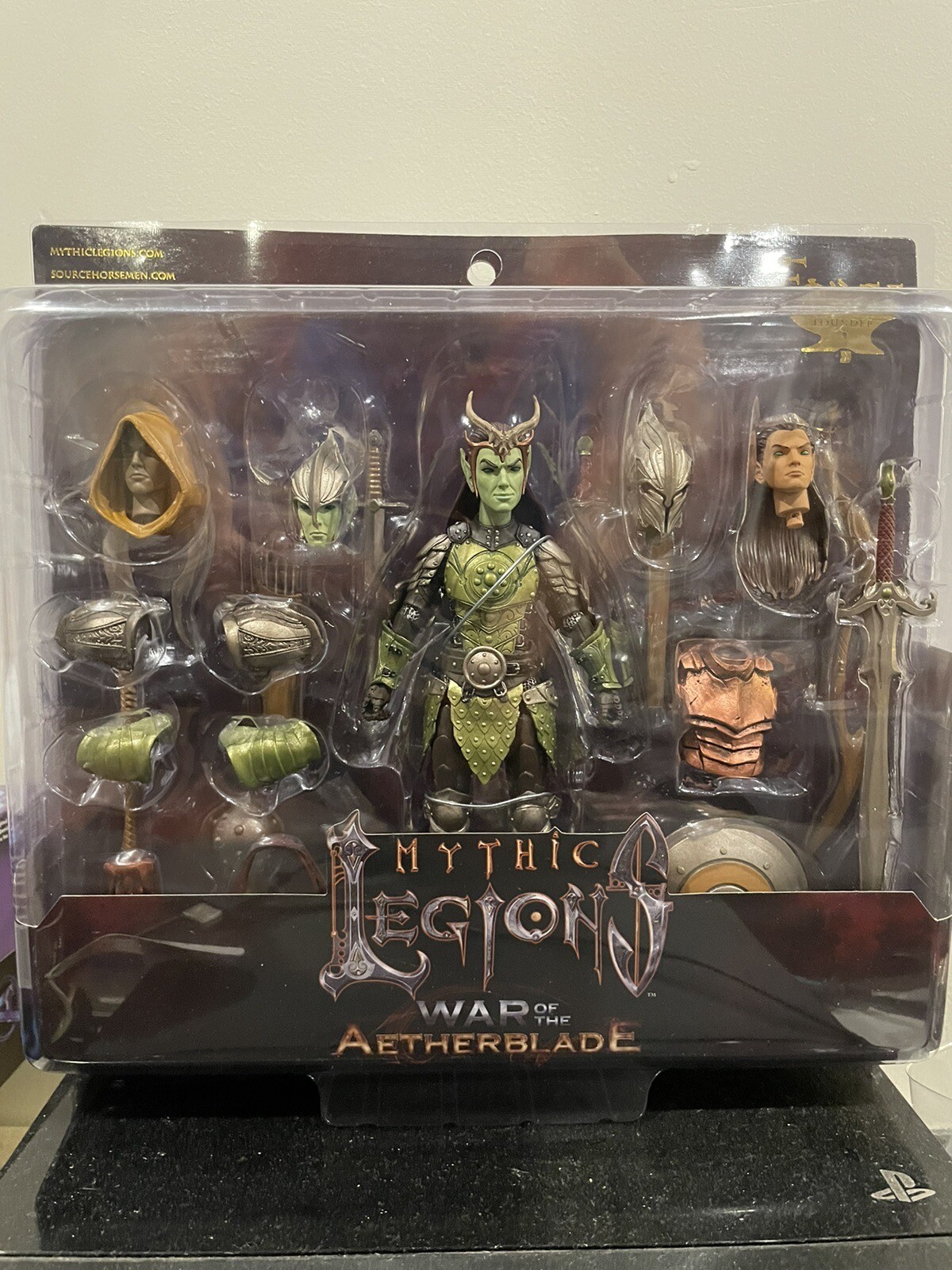 Mythic Legions WOA Aetherblade Deluxe Male Elf Builder Four horsemen