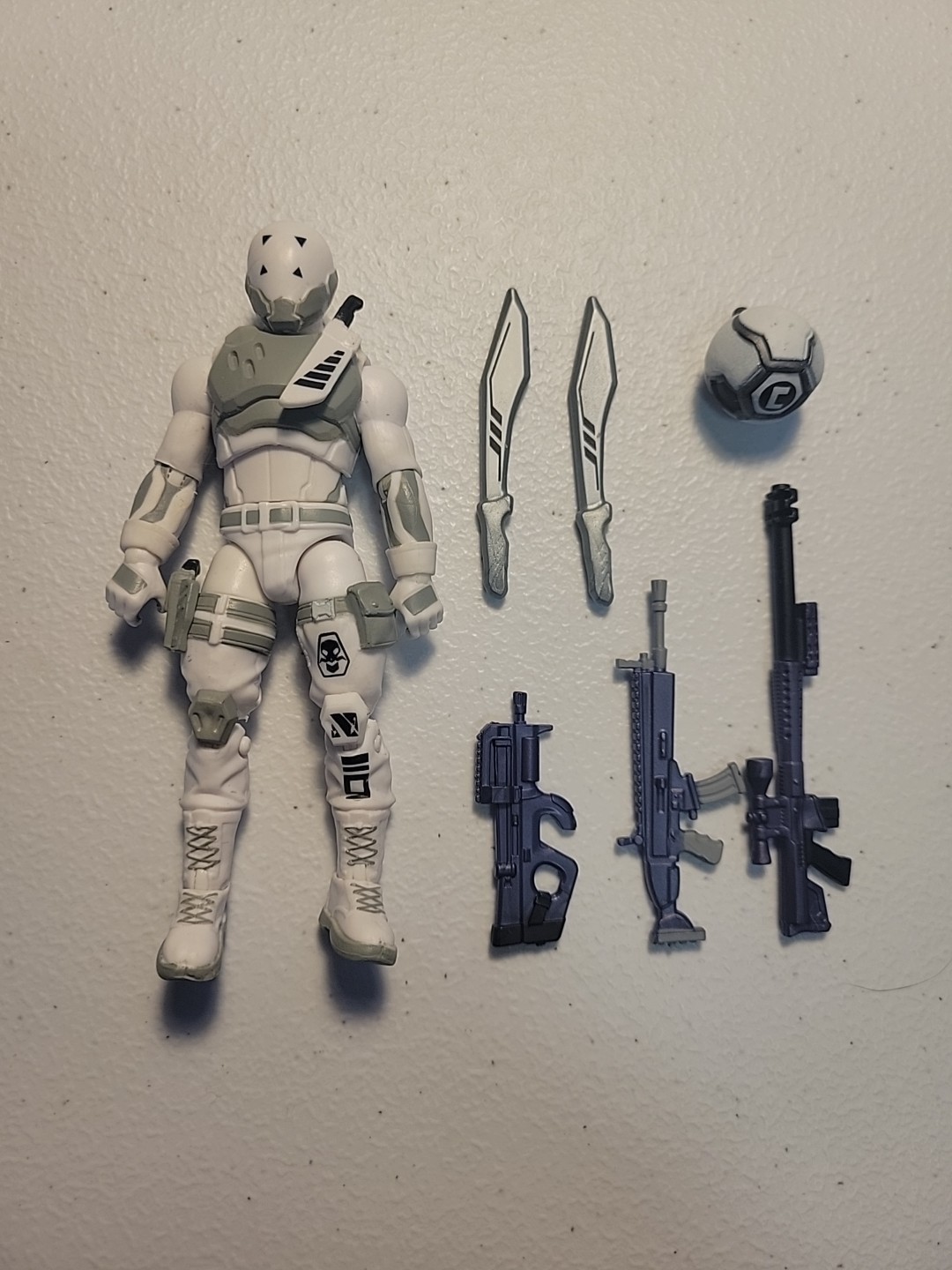 Fortnite 4&Prime; Scratch action figure with accessories