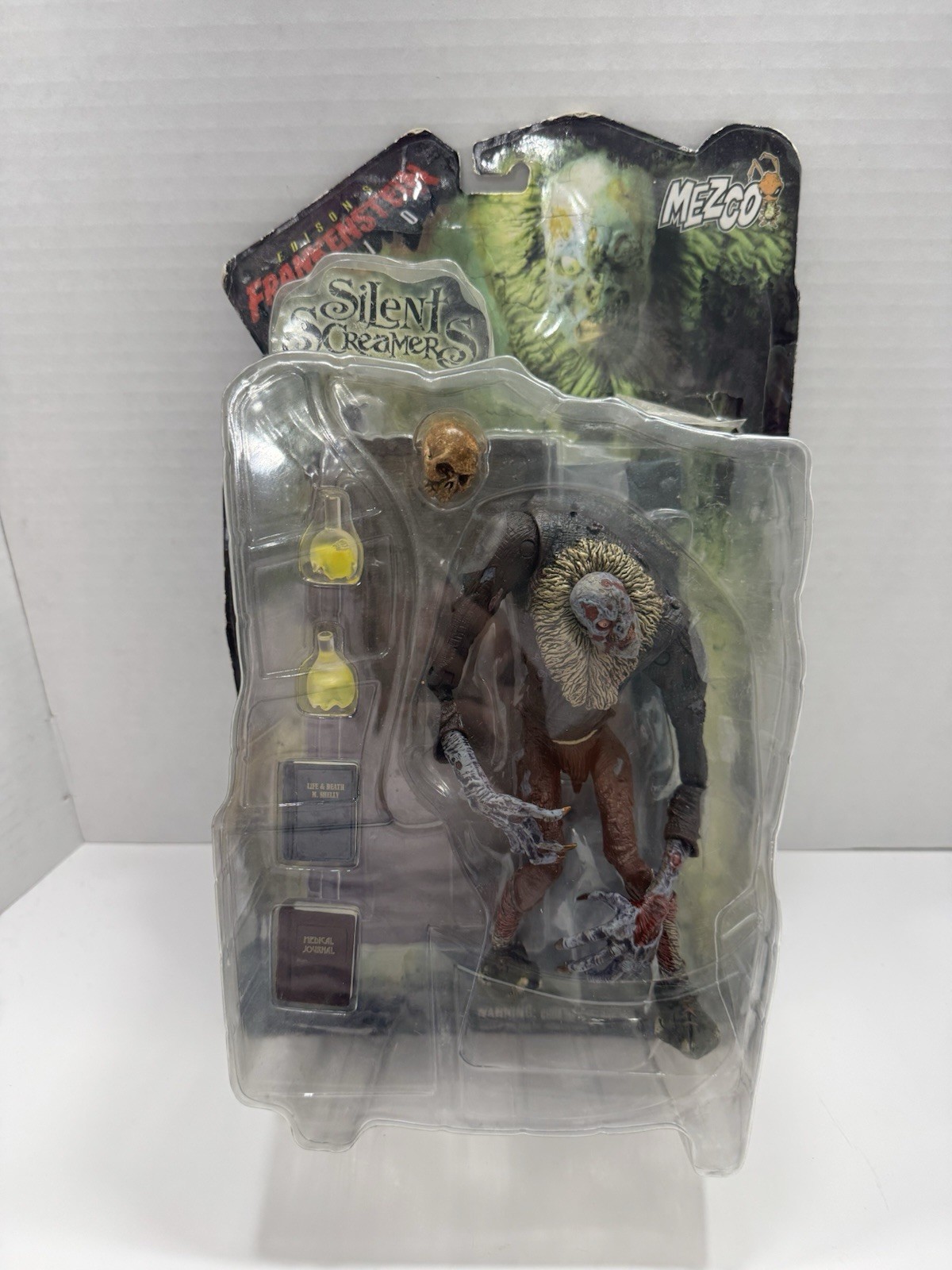 Silent Screamers Reel Masters Edison&rsquo;s Frankenstein 1910 Action Figure Mezco