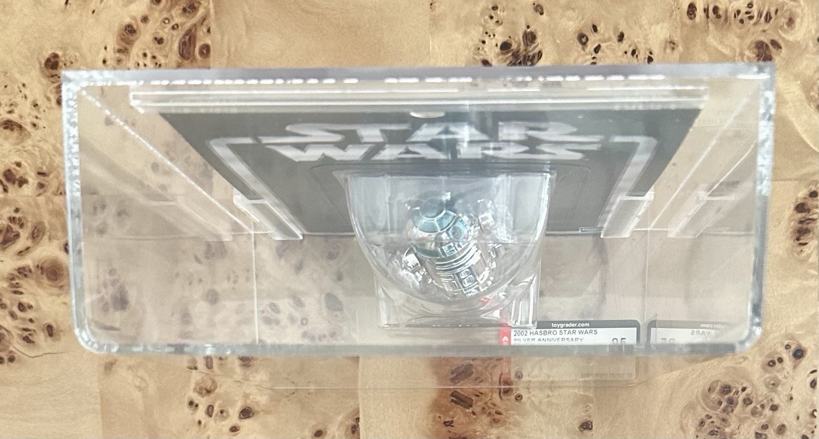Star Wars R2-D2 AFA 95 Silver Anniversary Toys-R-Us Exclusive POP 3 None Higher