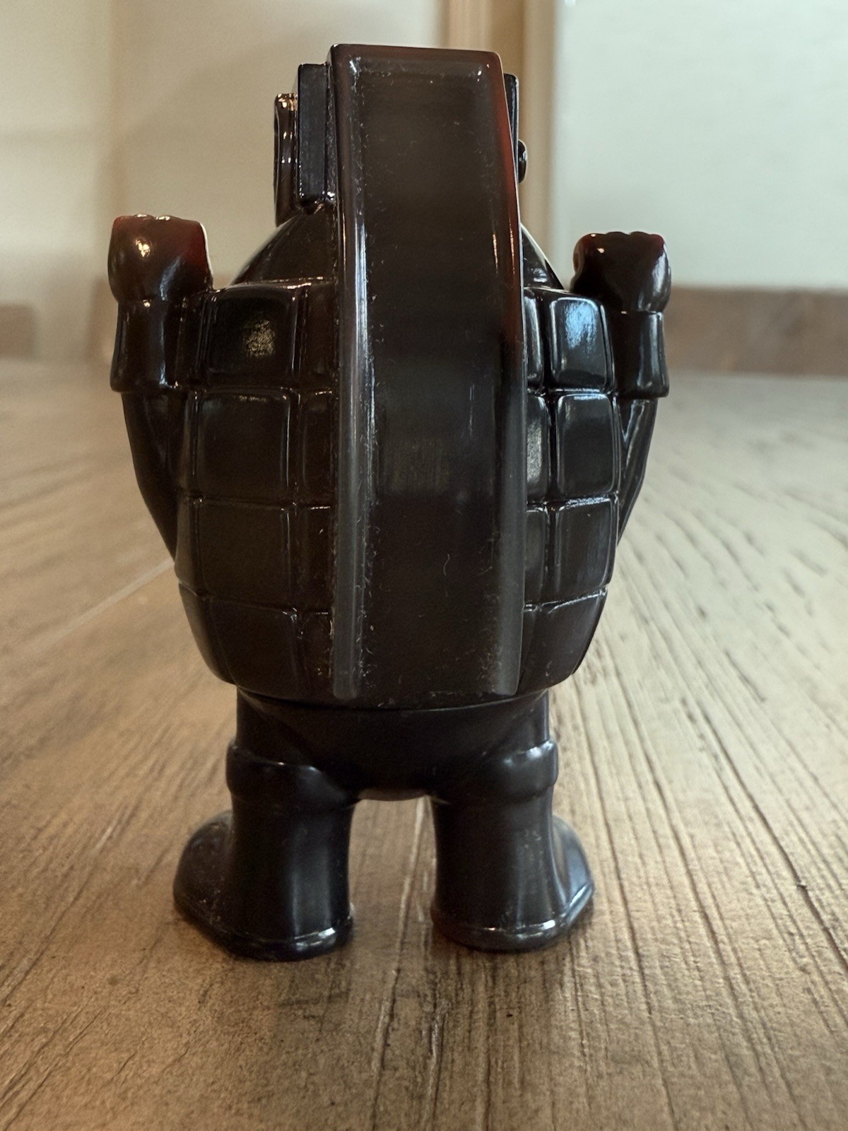 Choke Hazard Creature Bazaar Who Goes There WGT Unbox Sofubi Vinyl Toy medicom