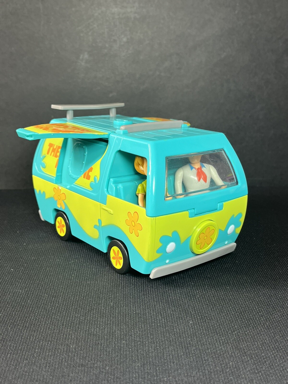 Scooby-Doo Van MYSTERY MACHINE w/ Convertible Wings Shaggy & Fred