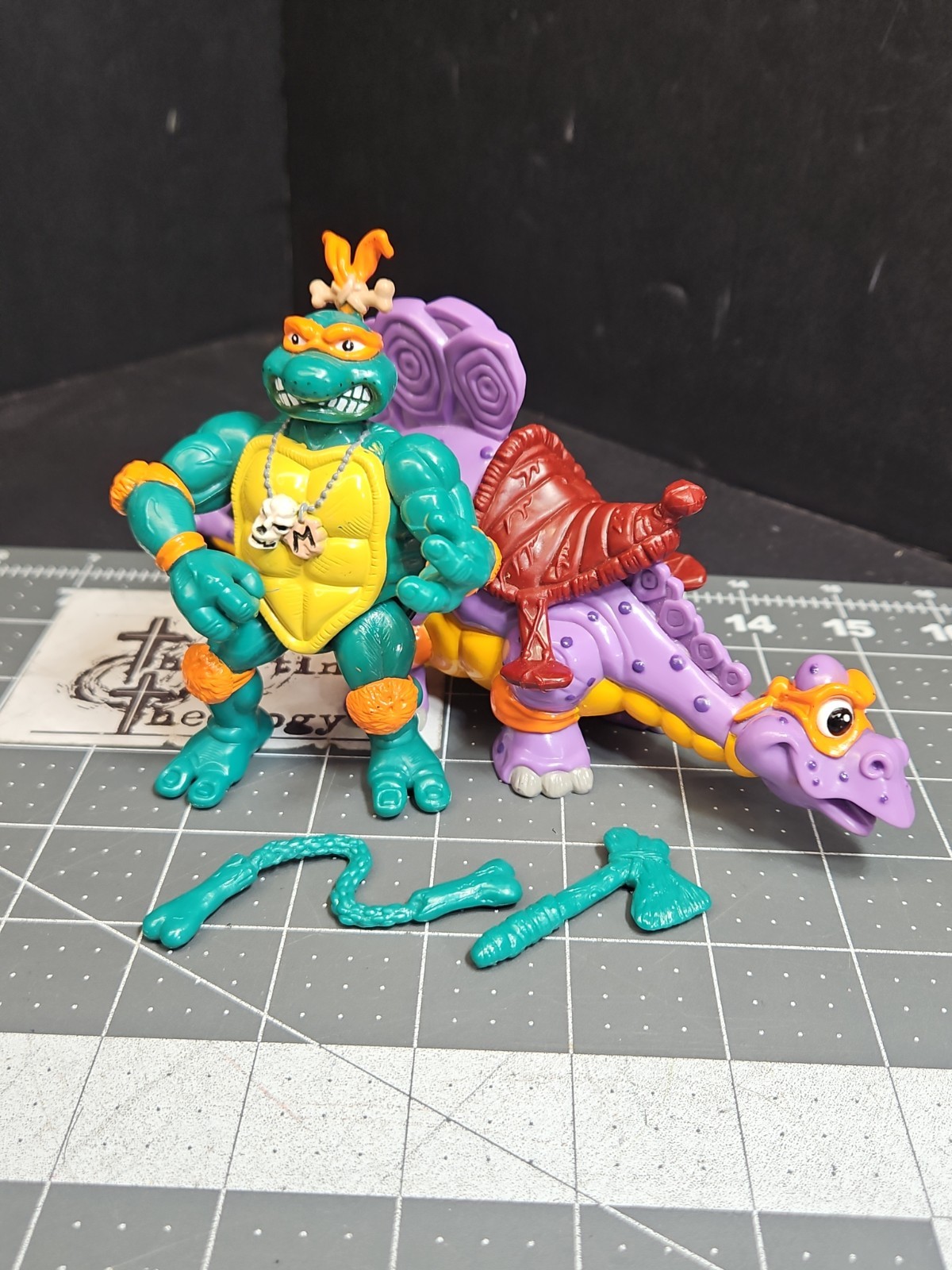 TMNT Ninja Turtles Cave Turtle Mike & Silly Stegosaurus 1993 Near Complete GUC