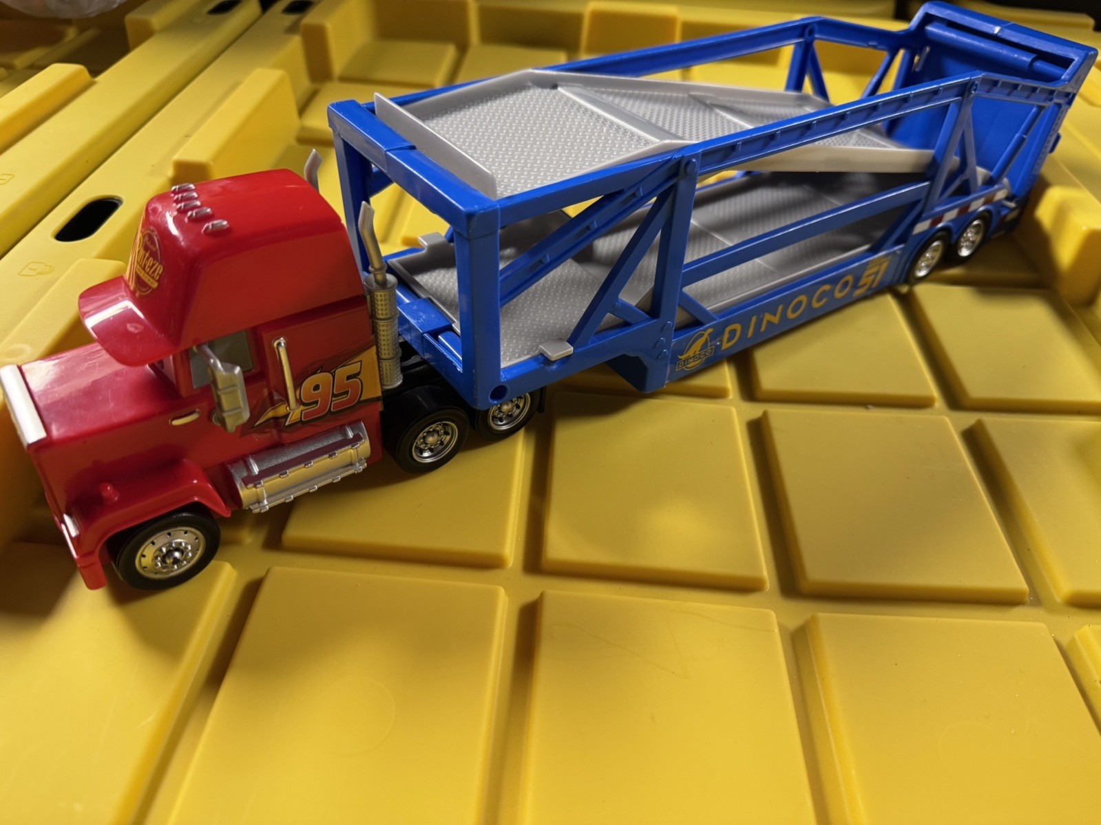 Disney Pixar Cars 17” Launching Mack Transporter Hauler BLUE DINOCO TRAILER