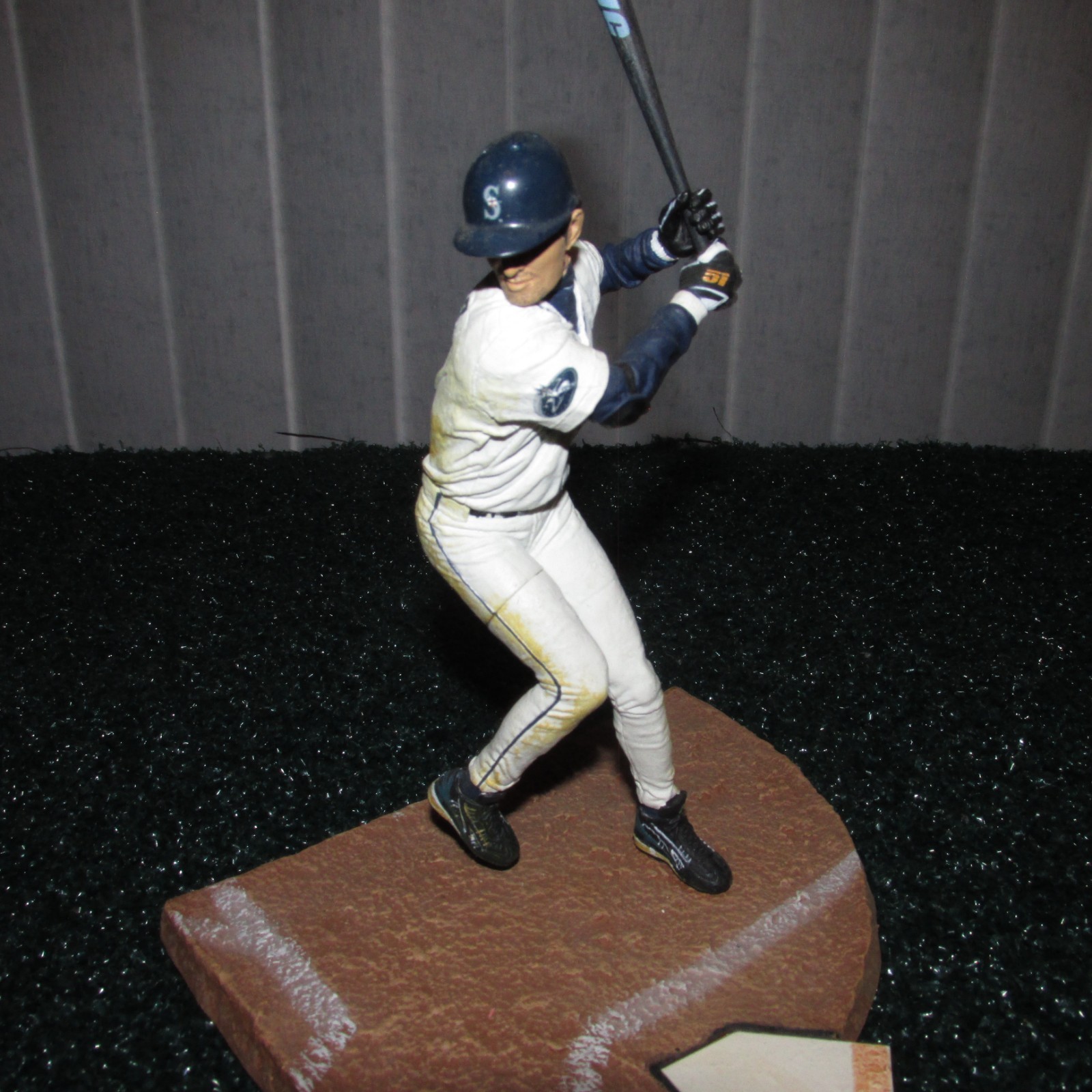 McFarlane 2002 Ichiro Suzuki Seattle Mariners MLB series 1 (open/loose)