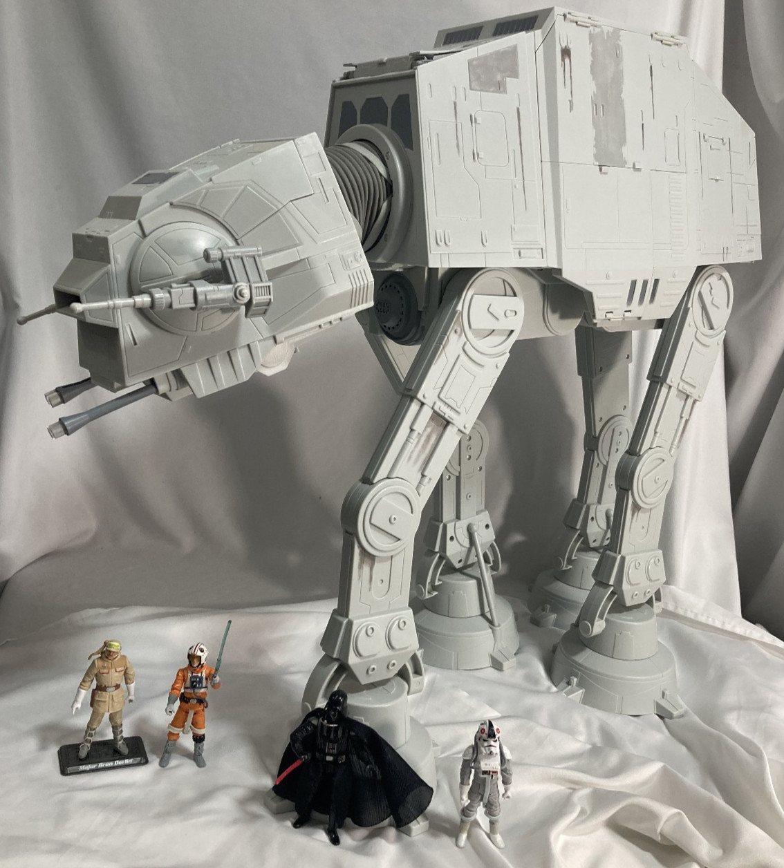 Star Wars Legacy Collection 2010 AT-AT Walker w/ Driver, Speeder, Extra figures