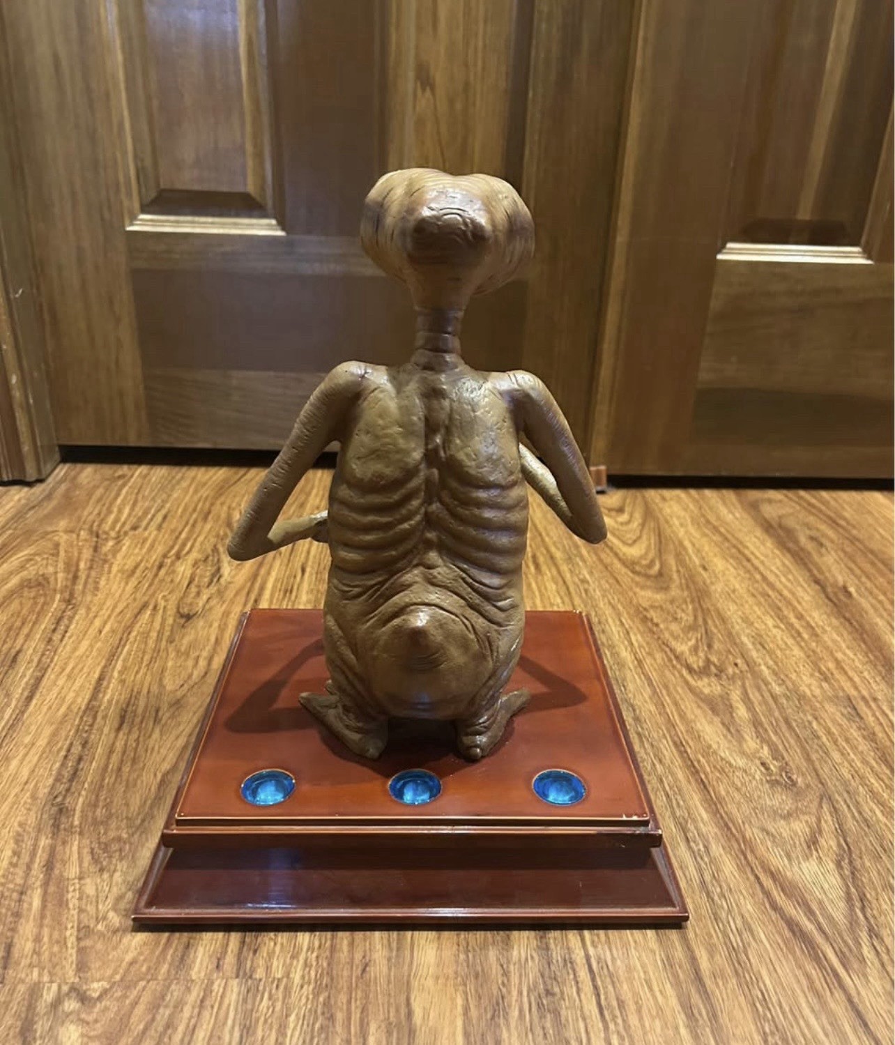 E.T. Extra Terrestrial 20th Anniversary 12&Prime; Collectible Figure ToysRus Exclusive