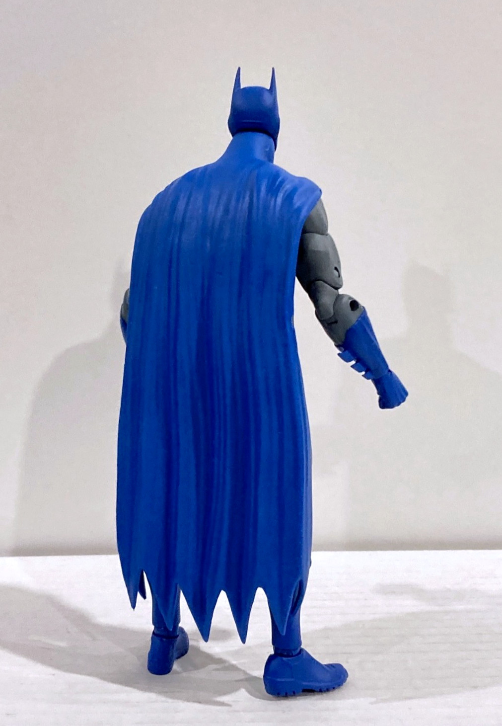 DC Essentials Knightfall Batman 7&Prime; Action Figure #21 DC Collectibles 2020 NM