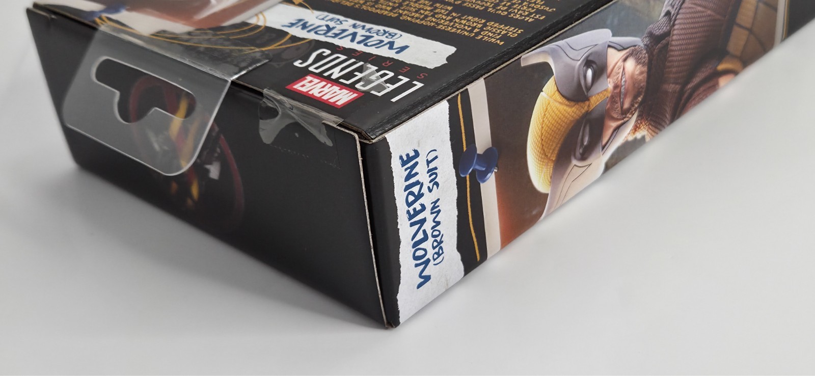 WOLVERINE Brown Suit DEADPOOL & WOLVERINE 6&Prime; Action Figure MARVEL LEGENDS Hasbro