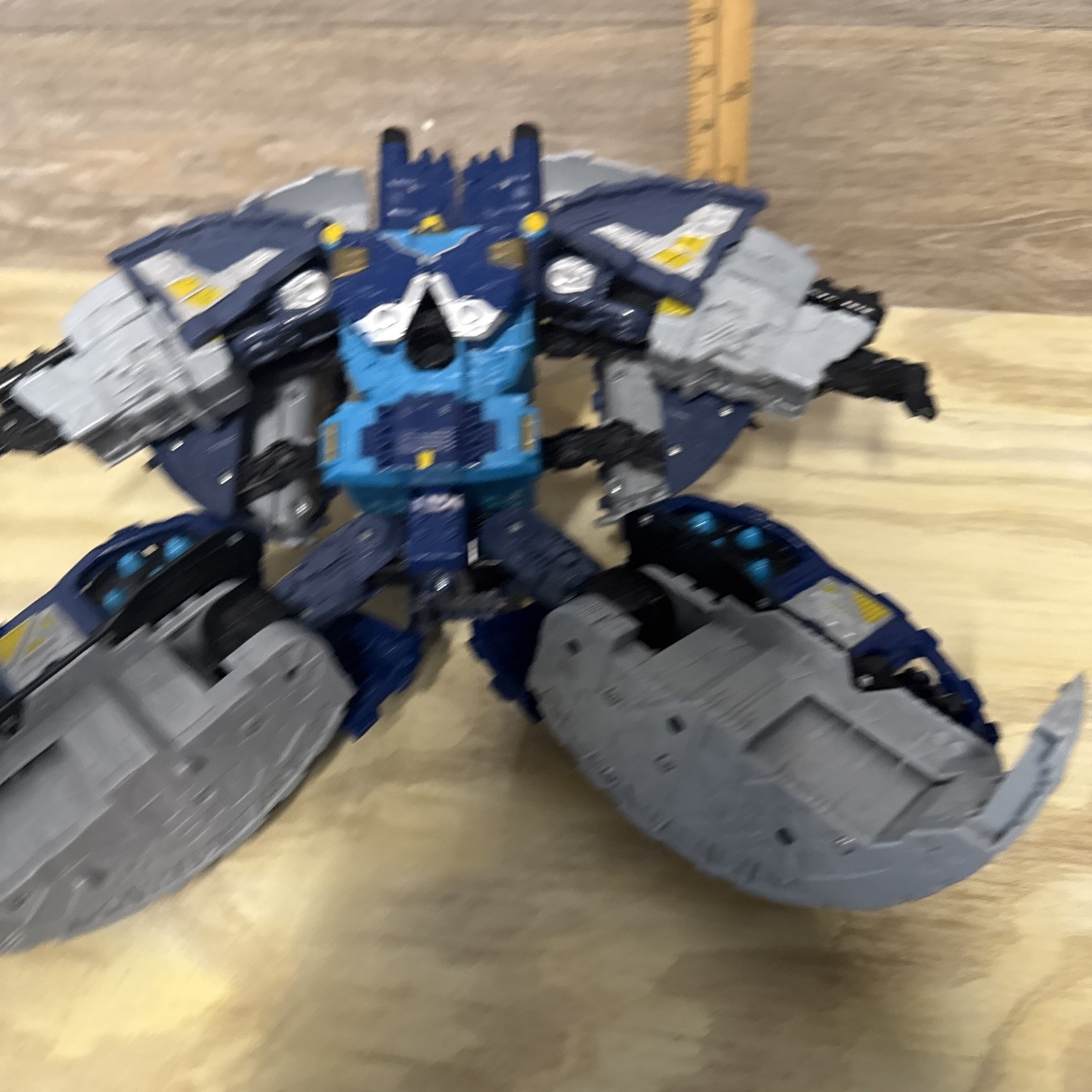 Transformers Supreme Class Cybertron Primus Unicron Planet Hasbro 2005 NO Key C1
