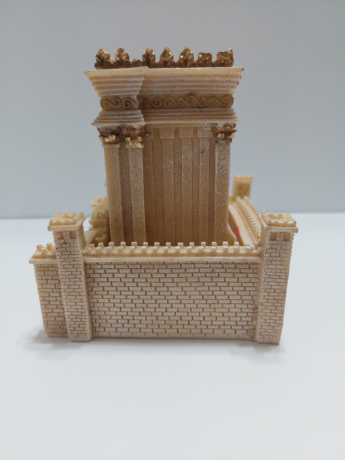 VINTAGE MODEL SCALE BONE RESIN CASTLE MAUSOLEUM 4.5&Prime; X 4&Prime; X 4&Prime; BEIGE AND GOLD