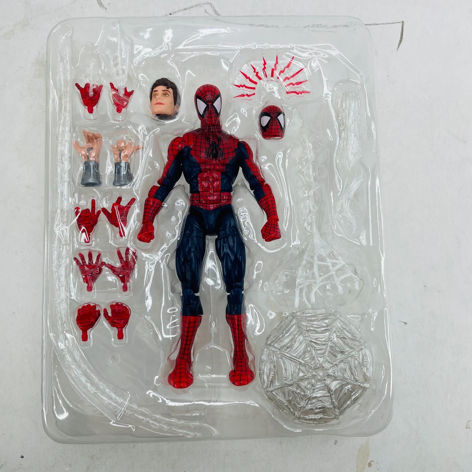 Marvel Legends Spider-Man Maximum Series w/Spider Web 5.5&Prime; Action Figure Toy