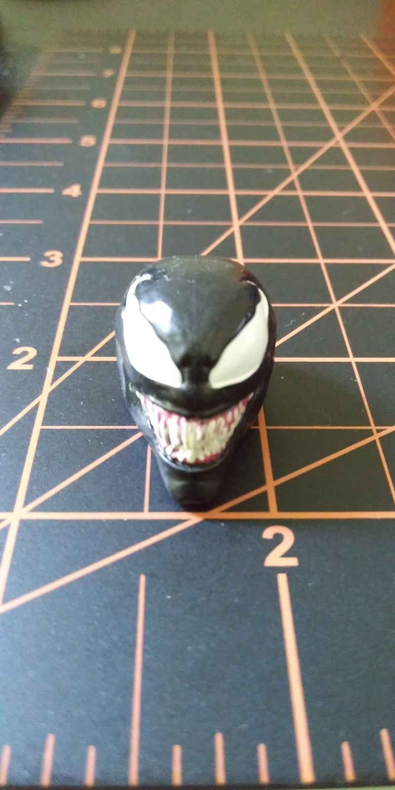 Marvel Legends (VENOM) (HEAD ONLY) 6&Prime; Scale Venom Movie Sony MINT