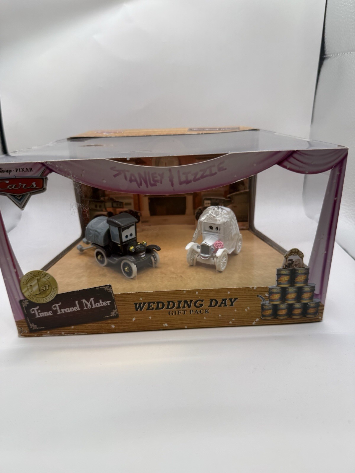 Disney Pixar Cars TIME TRAVEL MATTER WEDDING DAY STANLEY & LIZZIE 1:55 Diecast