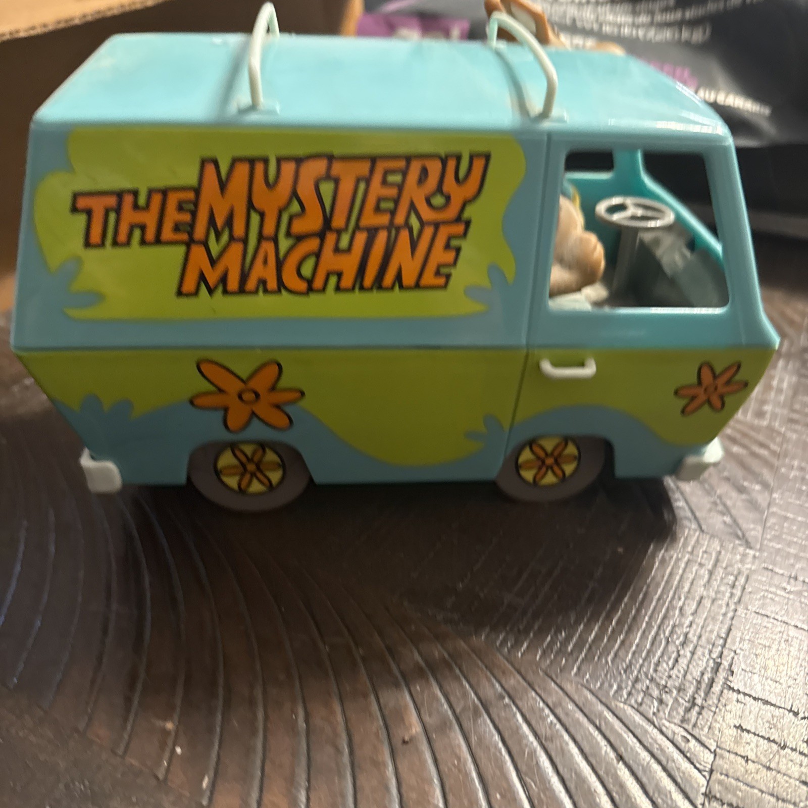 1998 Mystery Machine Scooby Doo battery powered, drives & wobbles Boley Works!