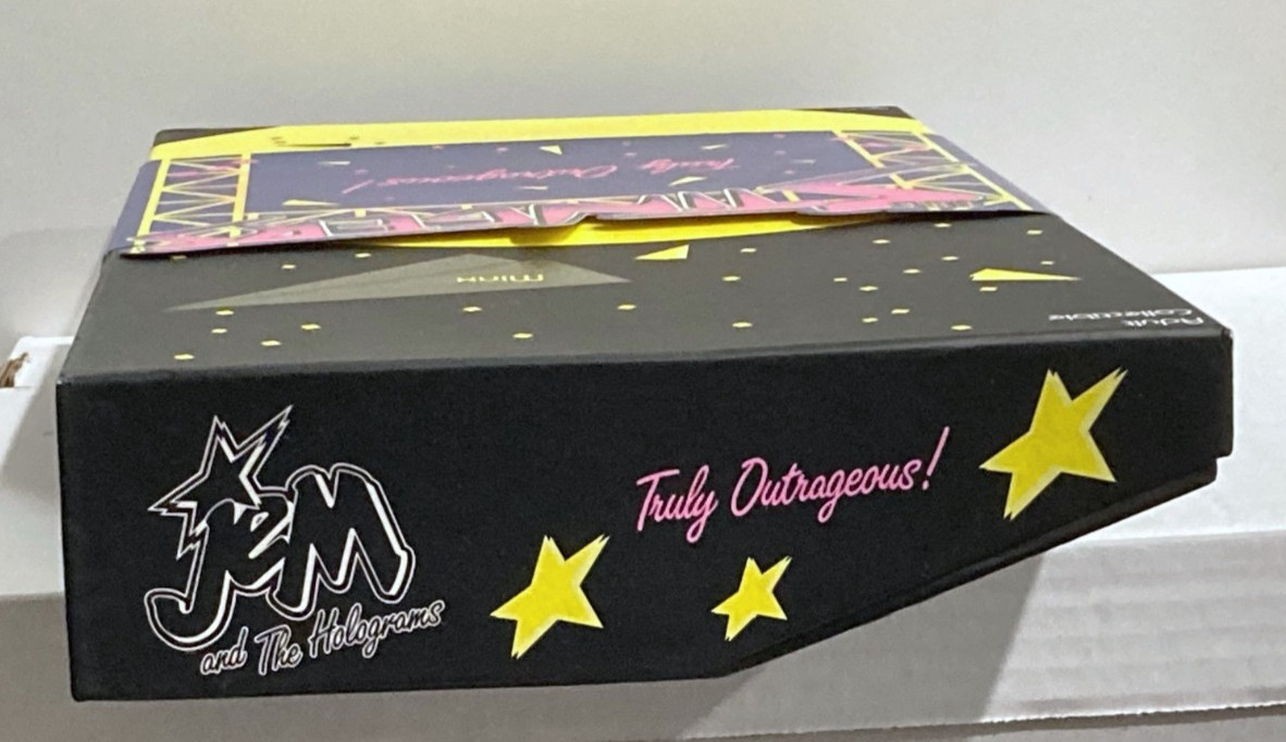 NRFB Integrity Toys The Stingers Jem the Holograms 2013 Minx Fashion Doll 14037