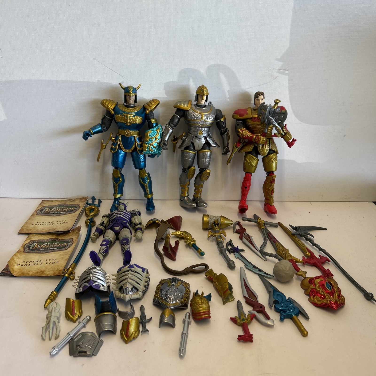 Mystic Knights of Tir Na Nog Action Figure & Weapon , Accessories Lot