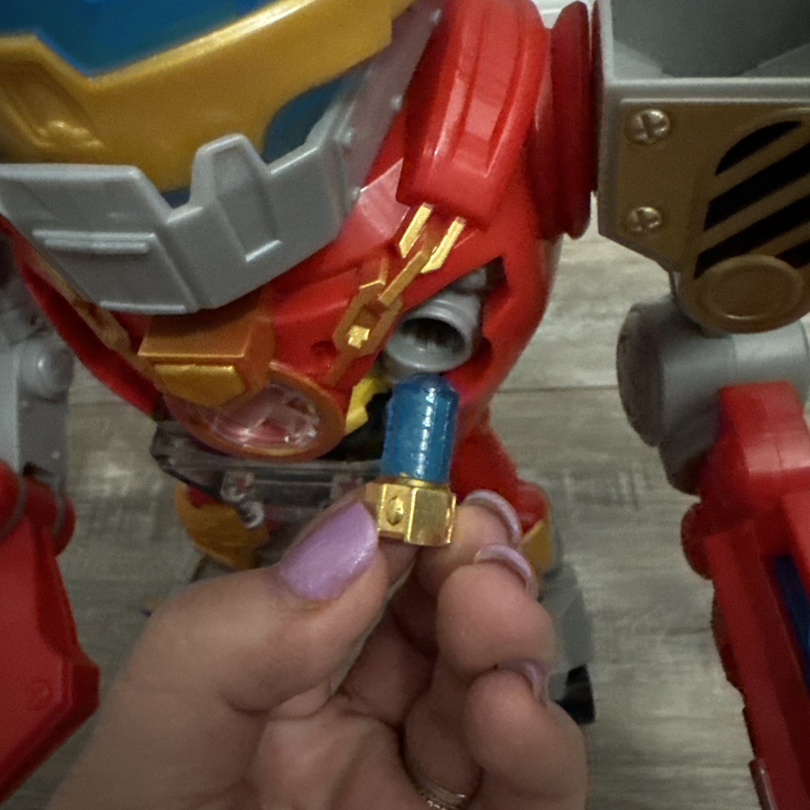 Treasure X Robots Gold Mega Treasure Bot Electronic Figure Moose Toys Working