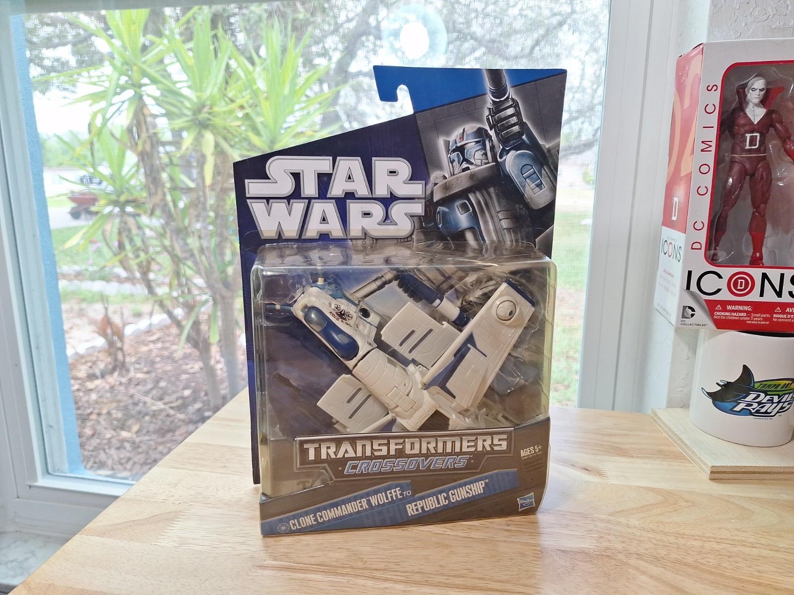 Star Wars Crossovers Clone Commander Wolffe Republic Gunship Action Figure