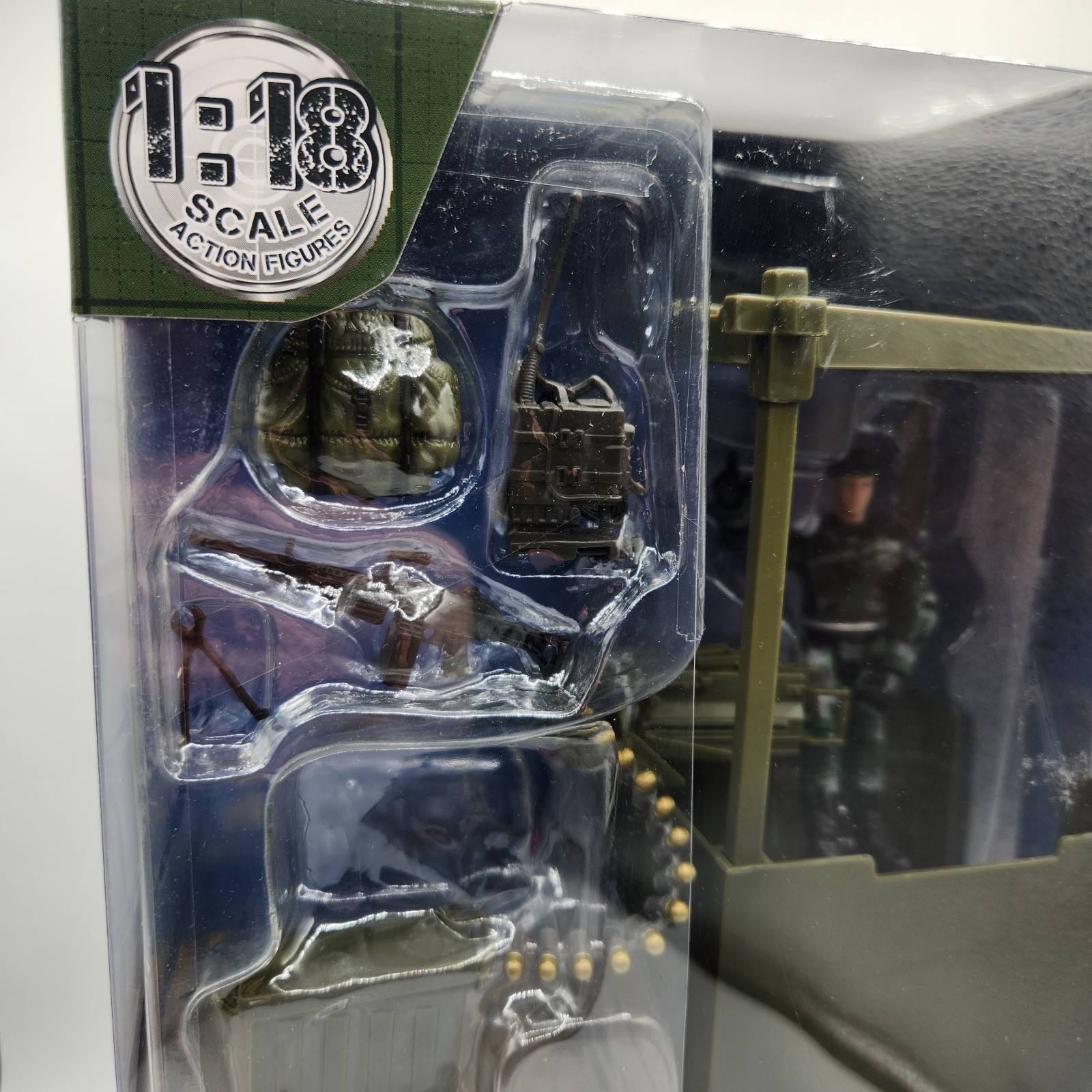 World Peacekeepers Lookout Tower Plus Action Figures New 1:18 Scale