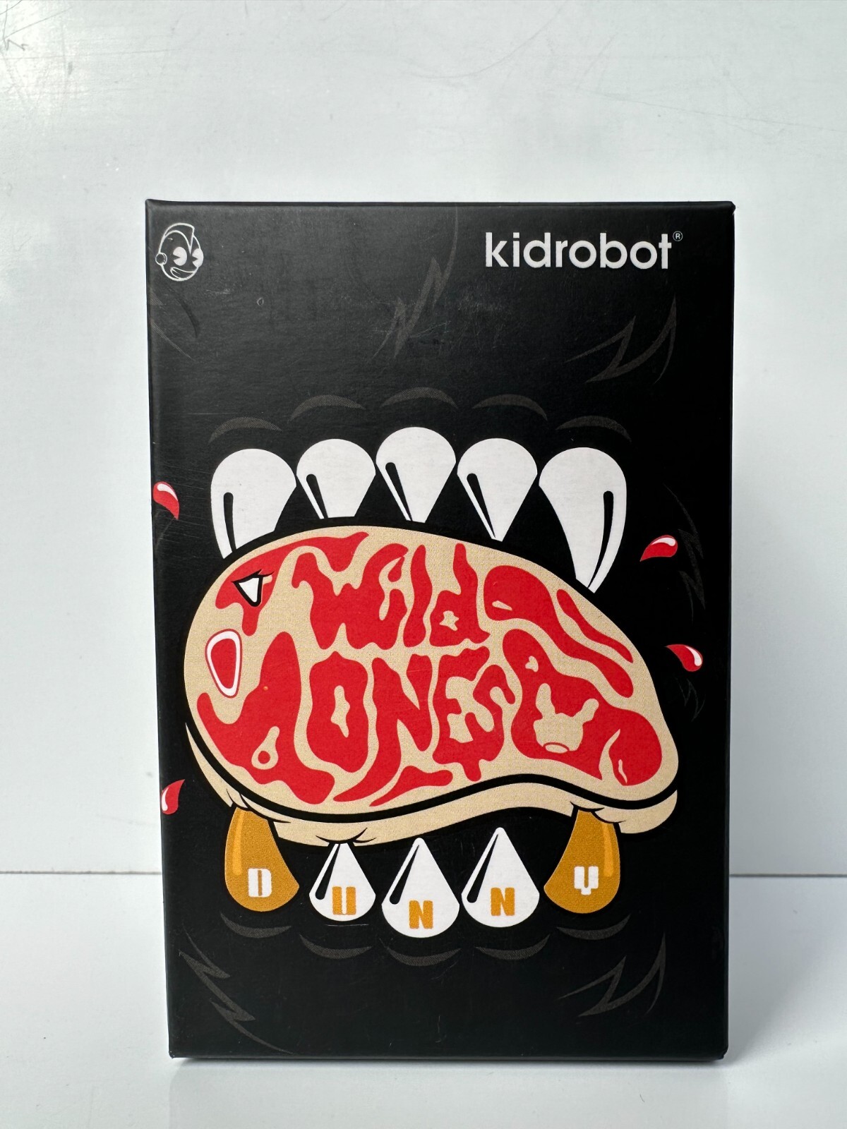 Stroll Case Exclusive Single Sealed Box by Kidrobot Wild Ones Dunny Series