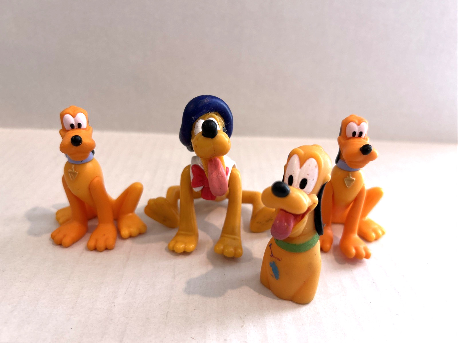 DISNEY MICKEY MINNIE MOUSE GOOFY PLUTO DONALD 20 TOY FIGURES LOT
