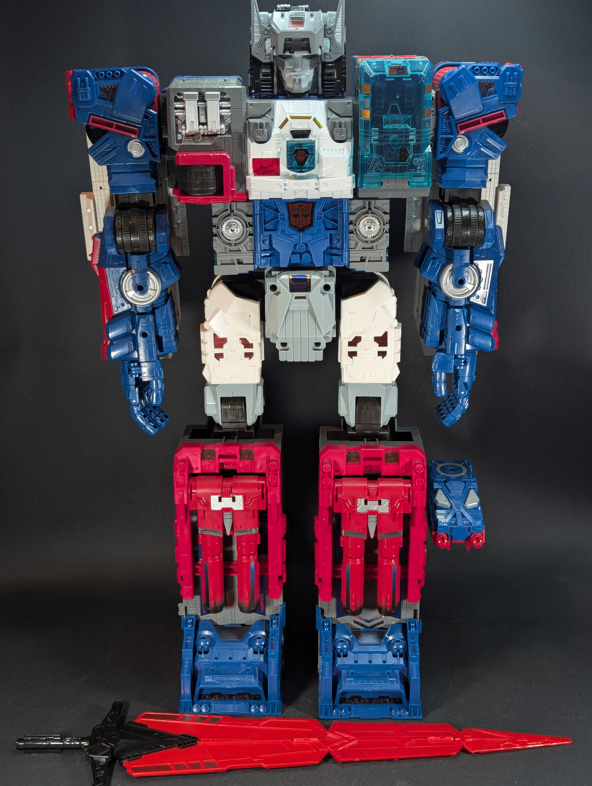 Transformers SDCC Titans Return Fortress Maximus complete Hasbro 2016