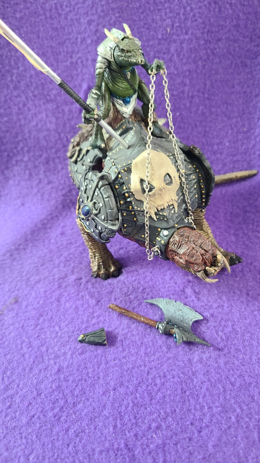 IGUANTUS & TUSKADON – McFarlane Spawn Dark Ages 14 – LOOSE – 1999 – COMPLETE