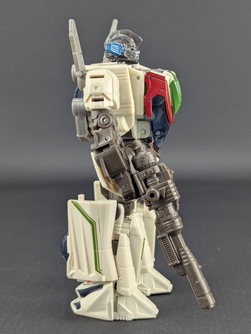 Transformers Studio Series Wheeljack complete Hasbro 81 Deluxe Bumblebee Movie