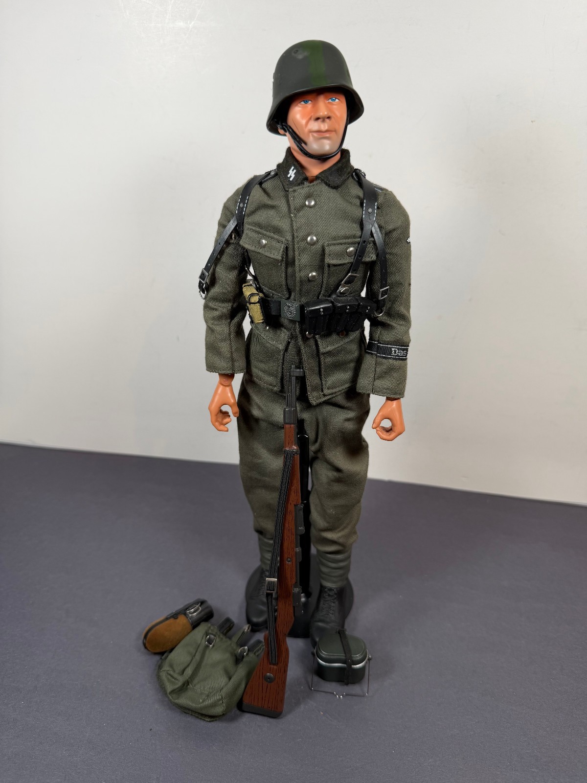Dragon CUSTOM Kitbash WWII German Waffen SS Infantry 12&Prime; Figure 1/6 Scale K180