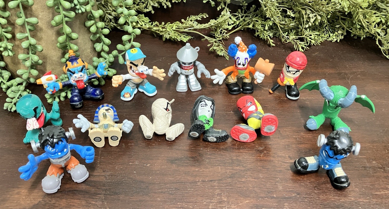 Vintage Tech Deck Dudes Lot of 13 Figures Y2K Early 2000&rsquo;s