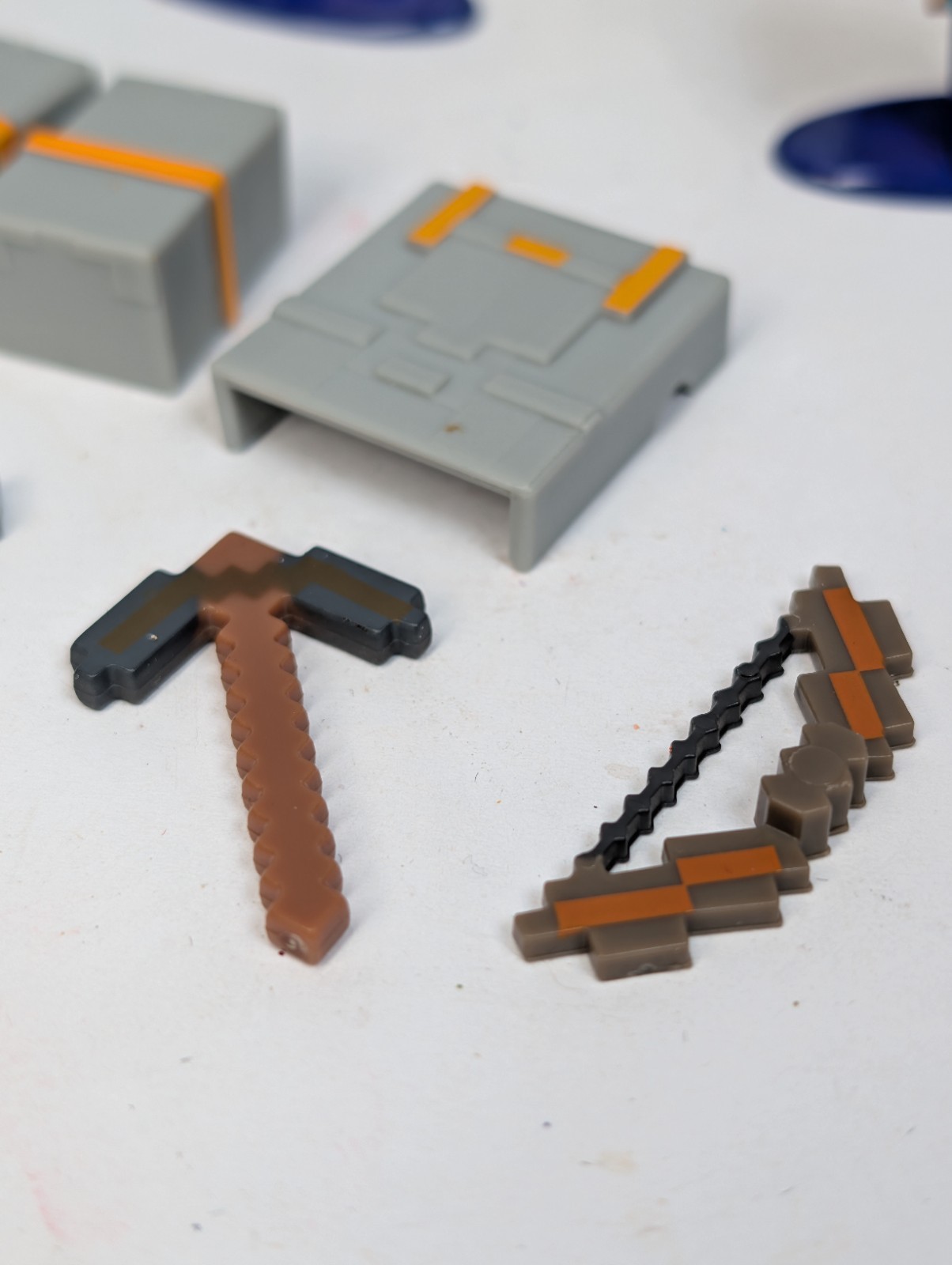 Minecraft Action Figure 34 Pc Lot Mixed Characters Blocks Varies Sizes Metal
